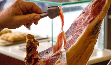 DOES TERUEL HAM HAVE A LOT OF PROTEIN?